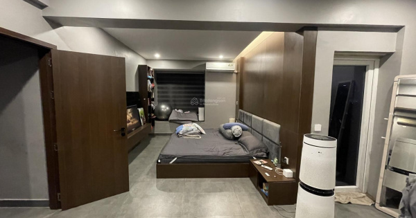 Bán căn hộ N07B1 Thành Thái, diện tích 133m2, căn góc, 3 phòng ngủ, 2 vệ sinh giá tốt