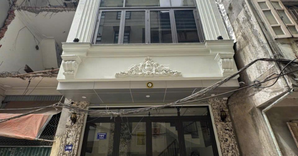 Nhà 5,5T phân lô Chùa Láng Thông Huỳnh Thúc Kháng ô tô tránh có hè, sát hồ 2 mặt thoáng