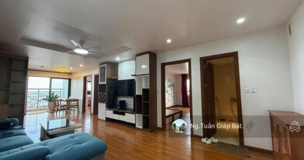 Bán căn góc B 11 107m2 sổ đỏ, 3pn 2wc, giá 5.5 tỷ