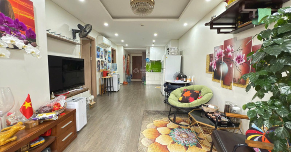 Chính chủ bán căn 88,6m2. Tầng thấp. 3Pn-2Vs full nội thất, sẵn sổ. Cửa ĐN ban công TB.