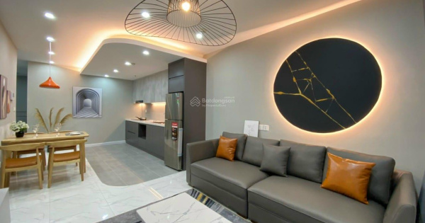 Cần bán gấp! 02 CH tòa The Gloria Silk Path đường Nguyên Hồng, 57m2 và 64m2, full nội thất cao cấp