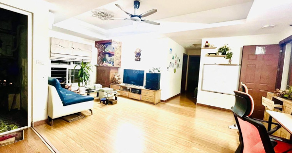 Bán gấp căn hộ CT7 Dương Nội DT 81m thiết kế 2PN, 2 WC giá bán 4ty360tr ., LH: 0988 187 ***