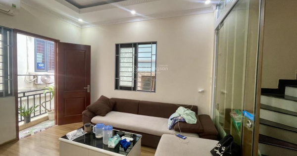 Chỉ một căn! Hoàng Văn Thái 35m2, 4 tầng, 6.5 tỷ, phân lô quân đội, thoáng trước sau