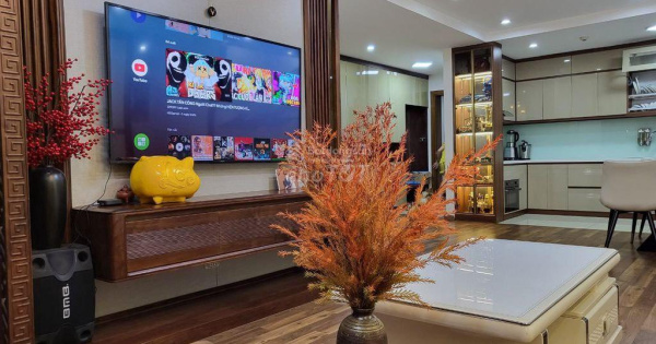 Cần bán căn hộ "siêu rẻ" chung cư OCT5 Resco 65m2, 2pn, 2wc full nội thất CB đẹp, giá 3,95 tỷ