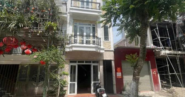 BÁN NHÀ PHỐ 19/5 DT 76m, 4 TẦNG, MT 6M, 15M MẶT PHỐ- OTO TRƯỚC CỬA- 3 THOÁNG- TT HÀ ĐÔNG 0923 449 ***