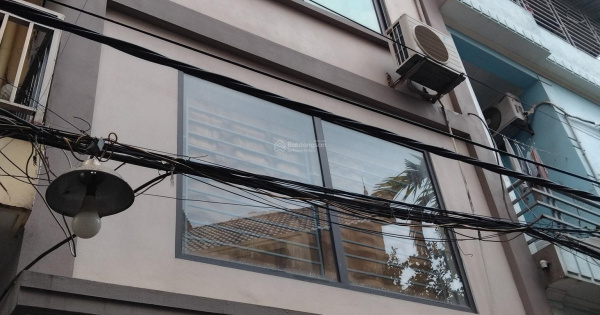 Nhà dân xây kiên cố ngay UBND xã Vân Canh, diện tích 38m2, nội thất đầy đủ, giá 5,45 tỷ còn TL