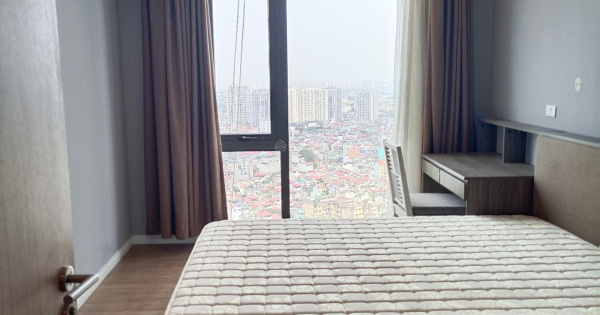 Chính chủ cho thuê căn hộ 3 ngủ full đồ 148m2 chung cư Mipec Long Biên giá 22 triệu: 0916 393 ***