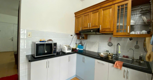 Cực hot - CT5 Mỹ Đình Sông Đà 60m2 2PN CB có 1 giường, 1 tủ QA, tủ lạnh giá 10.5tr/th 0968 113 ***