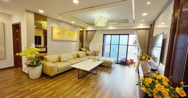 Rẻ nhất dự án! Chính chủ cần bán nhanh căn góc 3PN - 104m2 căn góc hướng mát hiếm bán dự án The Zei