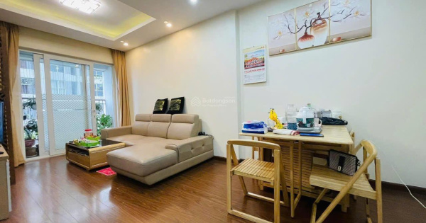 Chuẩn giá bán căn 71m2 (2 ngủ) full nội thất như ảnh, giá 6.3 tỷ tại CH 90 Nguyễn Tuân, Thanh Xuân