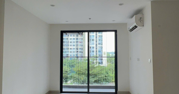 Bán gấp CC 3PN 2WC tại The Rainbow Vinhomes Grand Park 3,35 tỷ, 81m2, Q9, HCM