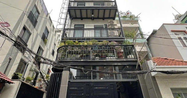 Bán gấp toà CHDV HXH Phan Đăng Lưu, P3, Q. Bình Thạnh. Giá tốt nhất TT