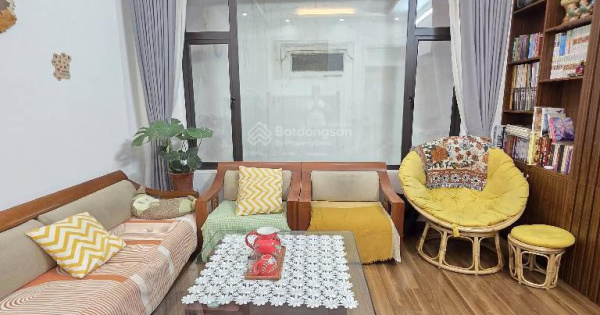 Nhà đẹp! Khương Trung, 40m2, ngõ thông, gần ô tô, mới đẹp, chỉ 8 tỷ - Quá nét