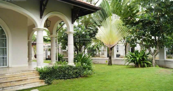 Bán nhà biệt thự sân vườn Nguyễn Thành Ý, P Đakao Q1: 12x14, 180m2: Giá 55 tỷ còn thương lượng