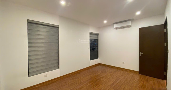 Bán căn hộ The Sun Mễ Trì, 8,3 tỷ, 106m2, 3PN, 2WC, pháp lý đầy đủ, chính chủ