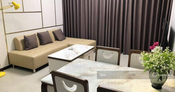 Chính chủ cần bán nhanh CC Nguyễn Kim Q10, DT 68m2, 2PN 2WC, GIÁ 1 TỶ 720, nội thất bao mới, SHR