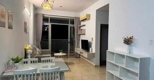 Cần bán gấp, giá cực mềm CC Sacomreal Q. Tân Phú, DT 87m2, 2PN 2WC, GIÁ 1 TỶ 760, nội thất xịn, SHR