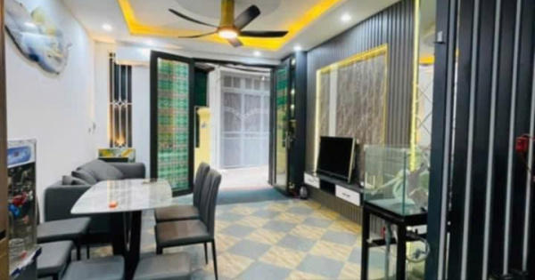 Nhà Đẹp Lô Góc Khương Đình 5 Tầng Nội Thất Xịn. Ngõ Thông, bán trong Tuần Chỉ 8,1 Tỷ