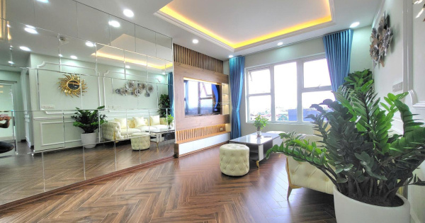 Bán Gấp căn hộ Góc 75m2, 2PN tầng 8 giá 4,5 tỷ chung cư FLC Star Tower 418 Quang Trung, Hà Đông