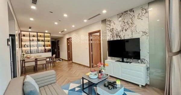 Vợ chồng tôi cần bán gấp căn tầng 8 chung cư Sakura 47 Vũ Trọng Phụng 90m 3 ngủ full bc đông nam