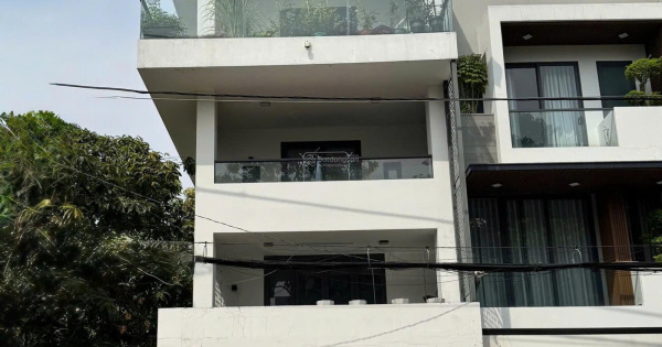 Bán nhà căn góc Hoàng Hoa Thám, P.7, Bình Thạnh 4.7x18m, 4 tầng mới giá chỉ 13.5 tỷ