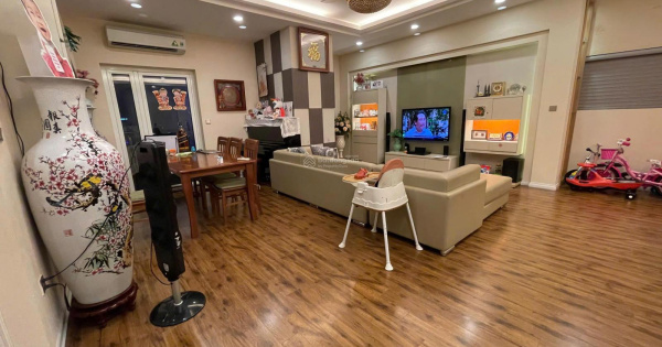 Bán căn hộ Hei Tower Thanh Xuân 163m2, 4PN 3VS 10,3 tỷ (BP) căn góc, full NT