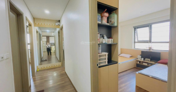 (Giá thật) tôi bán CH 3PN DT 112m2 giá hời 53tr/m2 tầng trung căn góc hoa hậu, ban công Đông Nam