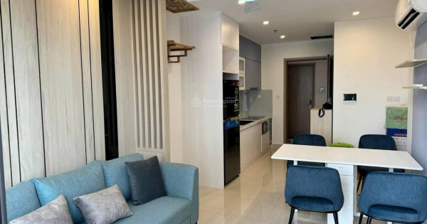 Cho thuê căn hộ 2PN, 80m2, giá ưu đãi chỉ với 19 triệu tại The Everrich Infinity, Quận 5, HCM