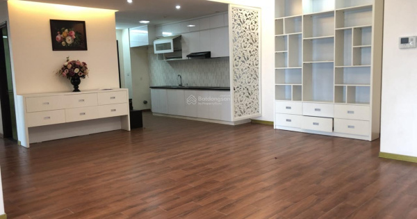 Chính chủ cho thuê CHCC Vinaconex 1, 289a Khuất Duy Tiến, 150m , 3PN đồ cơ bản 17tr/tháng