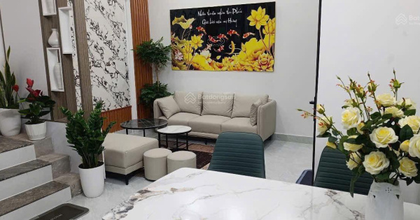 Bán gấp nhà riêng 30m2, 3PN, 3WC, giá 3,95 tỷ tại Trương Định, Hai Bà Trưng, Hà Nội