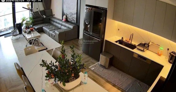 Bán chung cư Thăng Long Number 1 Khuất Duy Tiến, 4 ngủ 185m2 sổ đỏ lâu dài 13 tỷ 0915 394 *** E Kim