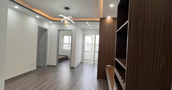 Chính chủ cần bán gấp căn hộ SDU, 2pn, 2vs, tầng trung, Full nội thất, Giá 3,6 tỷ. Lh: 0794 678 ***