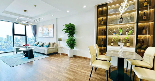 Bán căn hộ 15 -17 Ngọc Khánh - Ba Đình 121m2 3pn 2vs 9,5 tỷ full NT, hướng mát