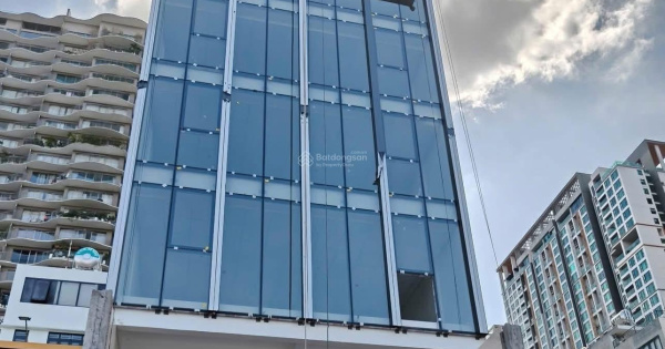 Cần cho thuê gấp nhà phố Nguyễn Tuân - Vũ Trọng Phụng - DT: 100m2x9T 1 hầm MT 6m thông sàn full ĐH