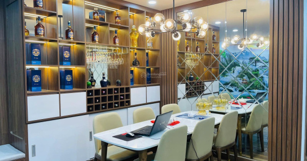 Bán căn hộ Diamond Goldmark City, 8 tỷ VND, 110m2, 3PN, 2WC có slot ô tô