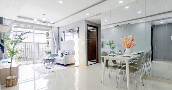 Chính chủ bán căn hộ C/C Khuông Việt Q. Tân Phú, 3PN, 2WC, 88m2. Giá bán 3 tỷ 900 có sổ (nhà đẹp)