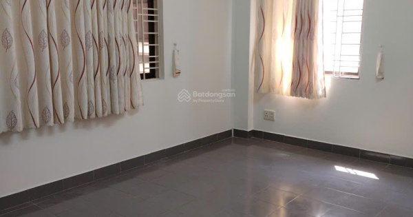 Bán gấp chung cư Him Lam Đồng Diều, P4, Q8 thang bộ lầu 1 DT 75m2, 2PN, 1WC