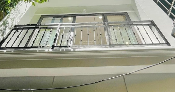 Bán nhà Lê Văn Hiến, Đức Thắng, HV Tài chính mới, Công viên cây xanh, 5PN 50m2, gara Oto, 7 tỷ