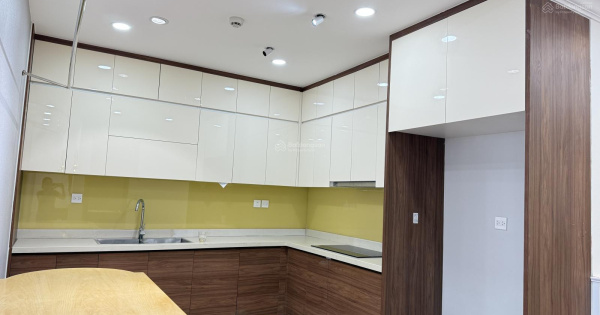 Chính chủ cần bán căn hộ The Park Home - đường Thành thái- Cầu giấy. Căn góc 3pn 2wc giá 11tỉ tl