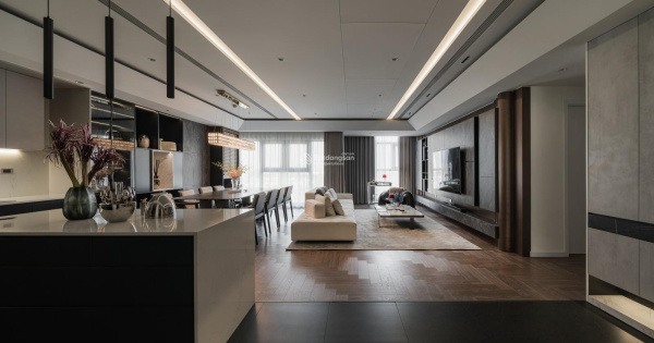 Chủ nhà bán căn 105,8m tại R4 Royal City, 2N2W, full đồ, tầng đẹp, giá 9,9 tỷ