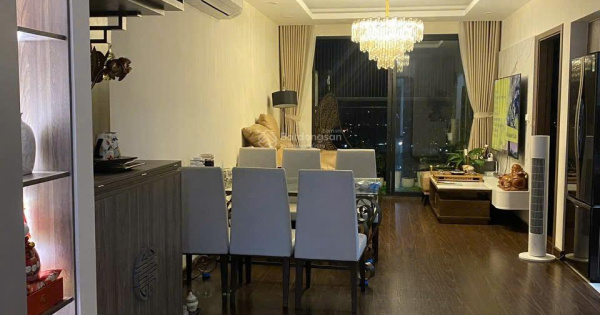 Gia đình tôi cần bán gấp căn 2 ngủ -chung cư Beasky, Hoàng Mai, DT 69 m Giá 5,1 tỷ, Sẵn sổ