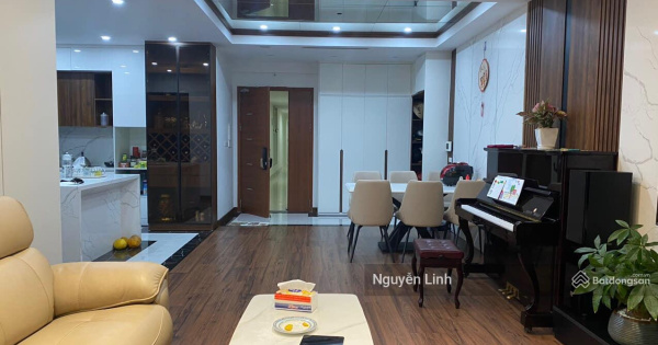 0947 105 *** cần bán căn toà C14 Bắc Hà - Tố Hữu: 2 phòng ngủ 72m2, nhà rất đẹp - Sổ đỏ chính chủ