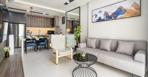 Bán gấp CHCC Nguyễn Phúc Nguyên, Quận 3, DT 82m2, 2PN, 2WC Giá 4,5 tỷ, Sổ Hồng, LH 0899 874 ***