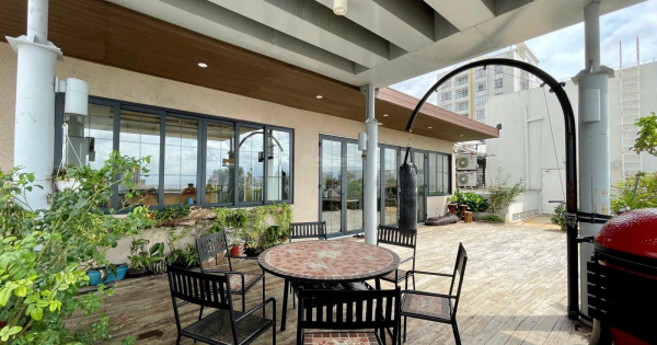 Bán Penthouse Phú Mỹ Hưng 485m2 full nội thất view siêu đẹp giá chỉ 45 tỷ, LH: 0987 496 *** Định