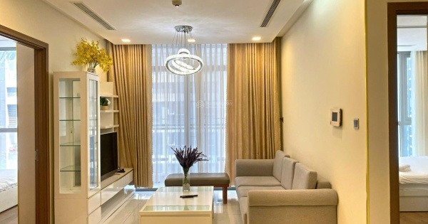 Cho thuê căn hộ 2PN, 2WC, nội thất cao cấp, 80m2 tại Vinhomes Central Park, 23 triệu VND