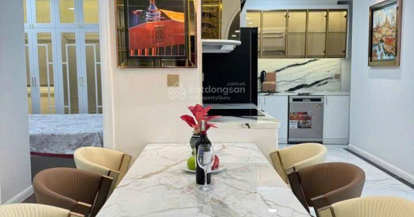 Cho thuê Căn hộ 3PN, 2WC, 110m2 tại Vinhomes Central Park, 30 triệu VND