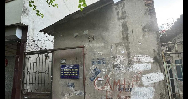 Đất tặng nha 53m nhà C4 mặt tièn 4 m giá 12 ty