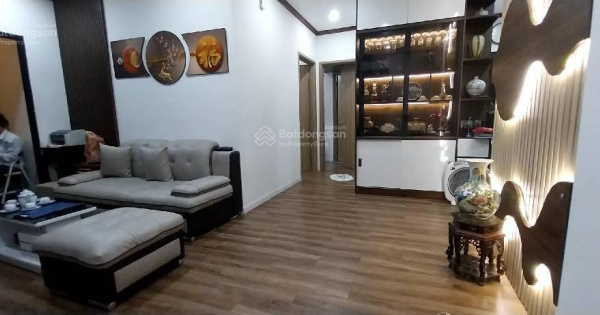 Bán chung cư 176 Định Công: 70m2 2 ngủ, 2wc lô góc sổ đỏ tiện ích đầy đù, gần Giải Phóng NHỈNH 5 TỶ