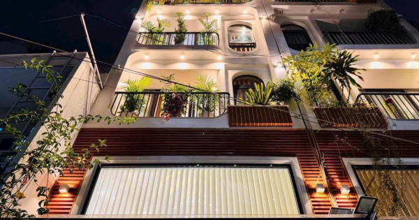 Cô Sáu đang cần bán gấp căn nhà 54m2 đường Trần Quang Diệu, P14, Q3. Xây 3 tầng, giá 2 tỷ550tr