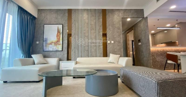 Chính chủ gửi bán căn hộ CC hàng hiếm 107 Trương Định, DT: 82m2, 2 phòng ngủ, giá: 6,2 tỷ, sổ hồng